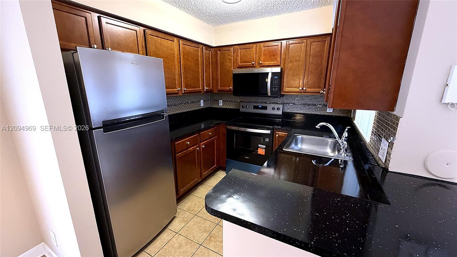 7640 Westwood Dr # 406, Tamarac FL 33321 photo 2
