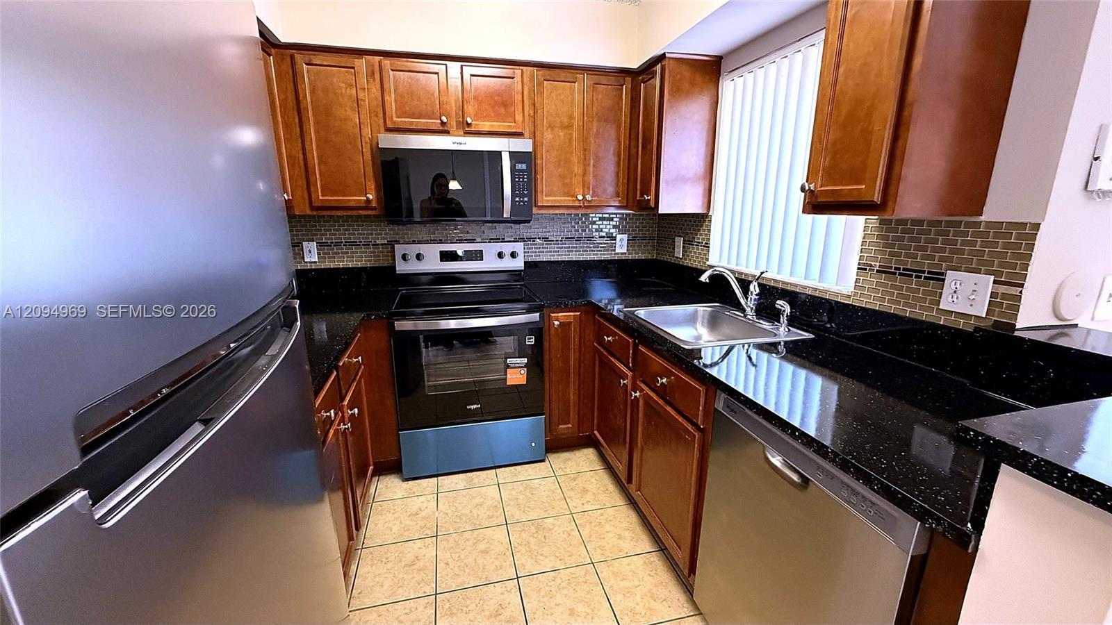 7640 Westwood Dr # 406, Tamarac FL 33321 photo 3