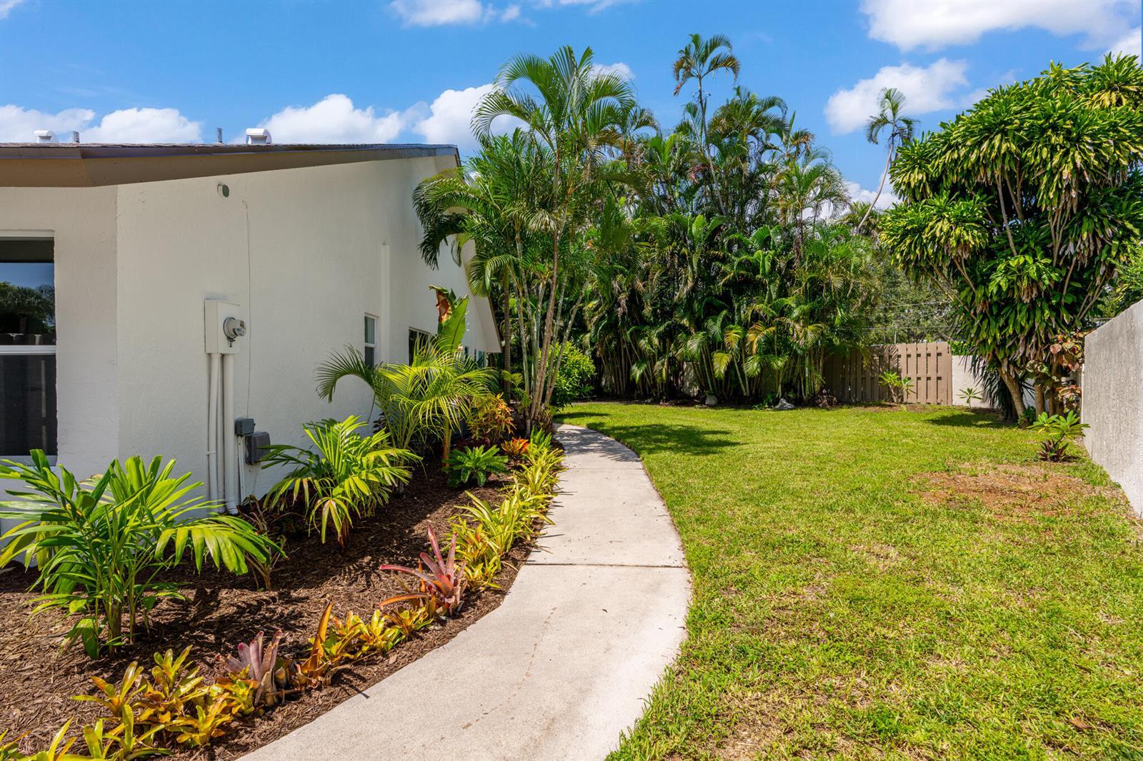 200 SW 29th Avenue, Delray Beach FL 33445 photo 5