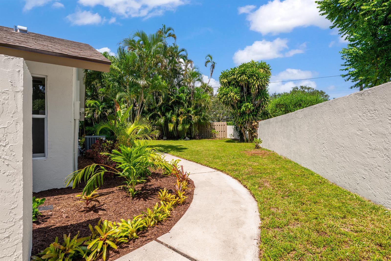 200 SW 29th Avenue, Delray Beach FL 33445 photo 4