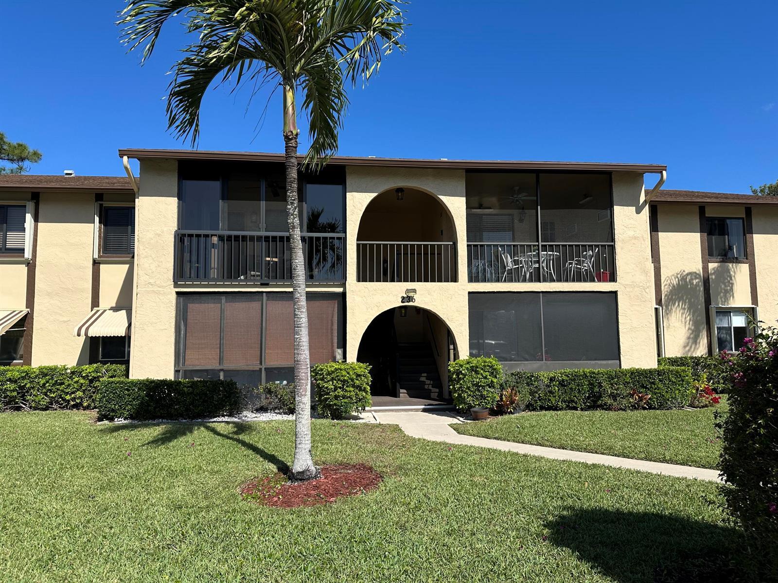 236 PINE HOV Circle # 2, FL 33463
