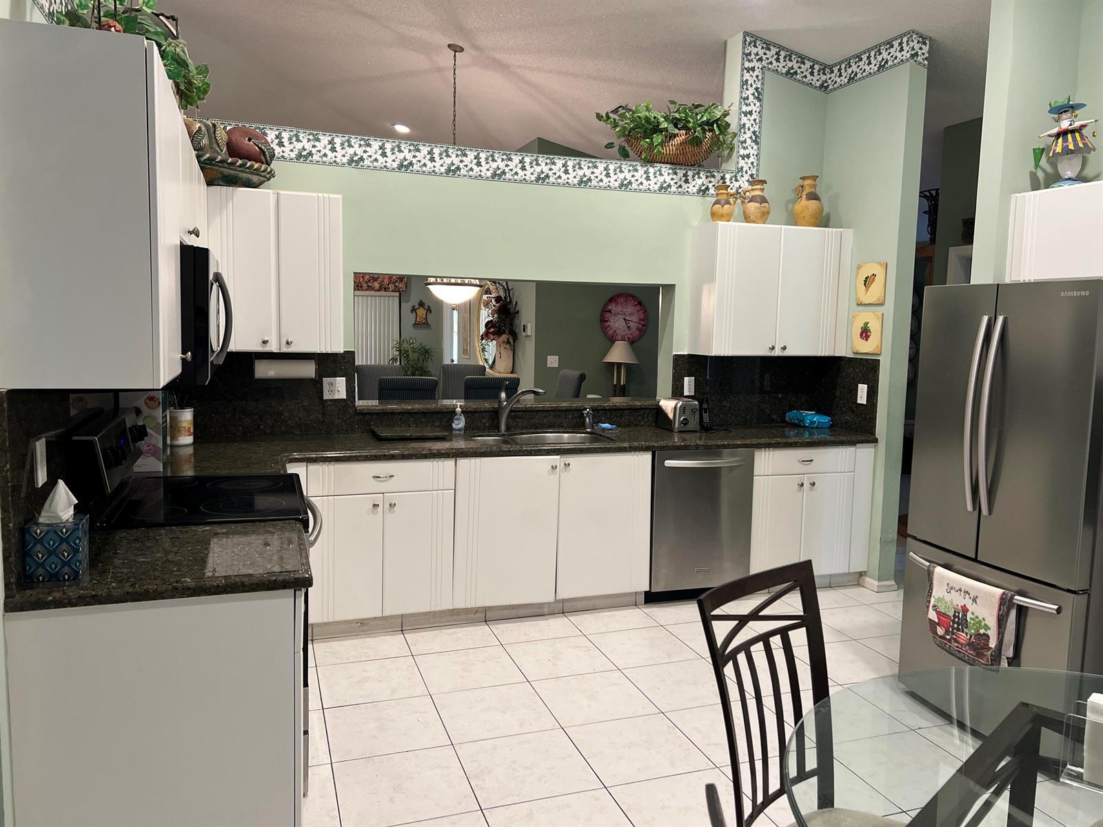 9632 SILLS Drive E # 204, Boynton Beach FL 33437 photo 2