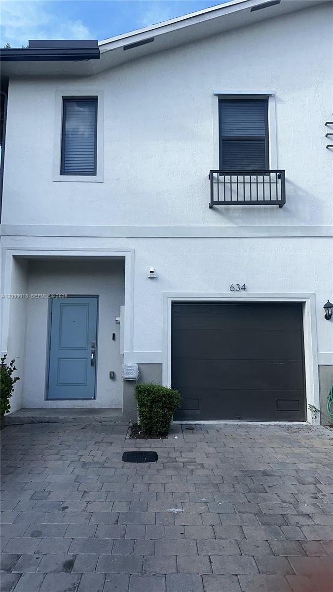 634 SW 12th St, Florida City FL 33034