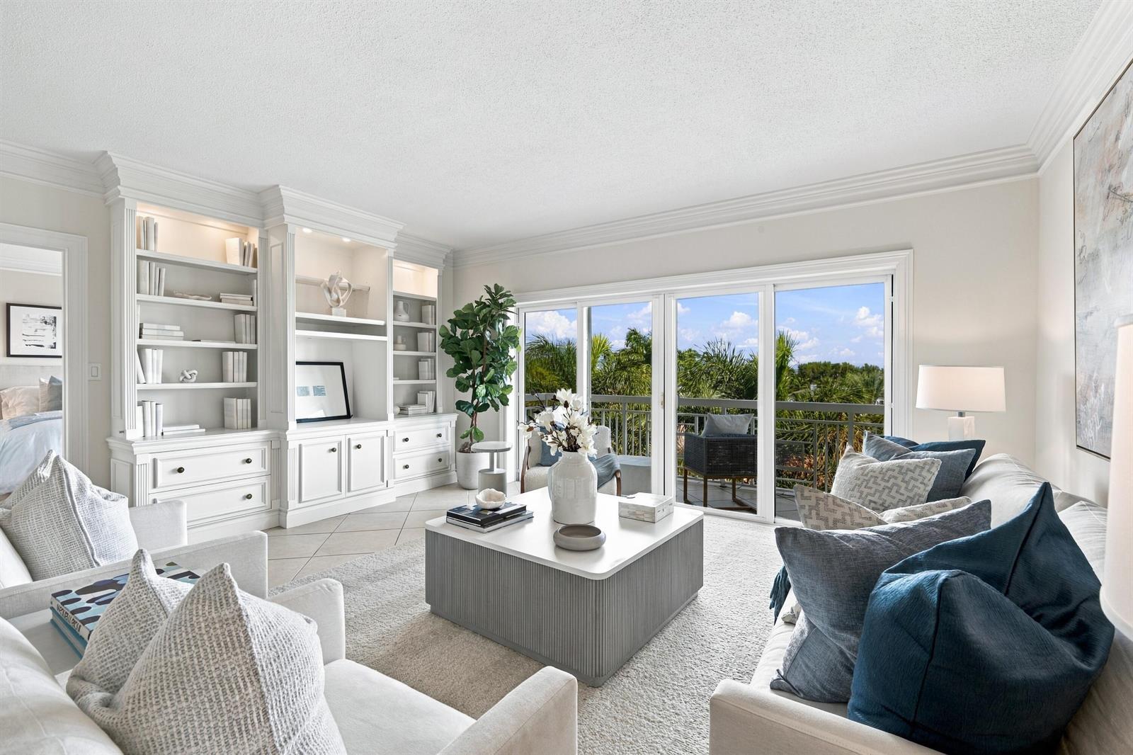 250 Bradley Place # 504, Palm Beach FL 33480