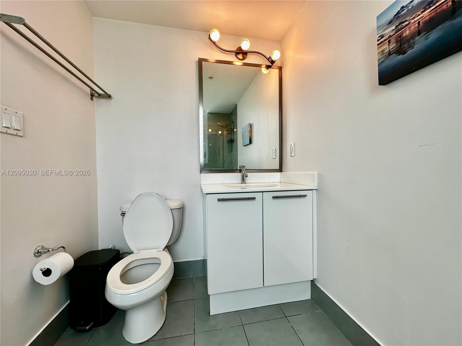 92 SW 3rd St # 4905, Miami FL 33130
