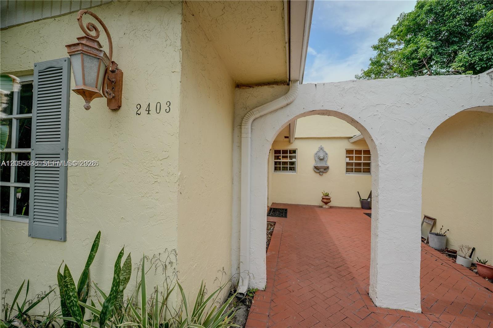 2403 SW 58th Mnr # 1, Fort Lauderdale FL 33312 photo 4