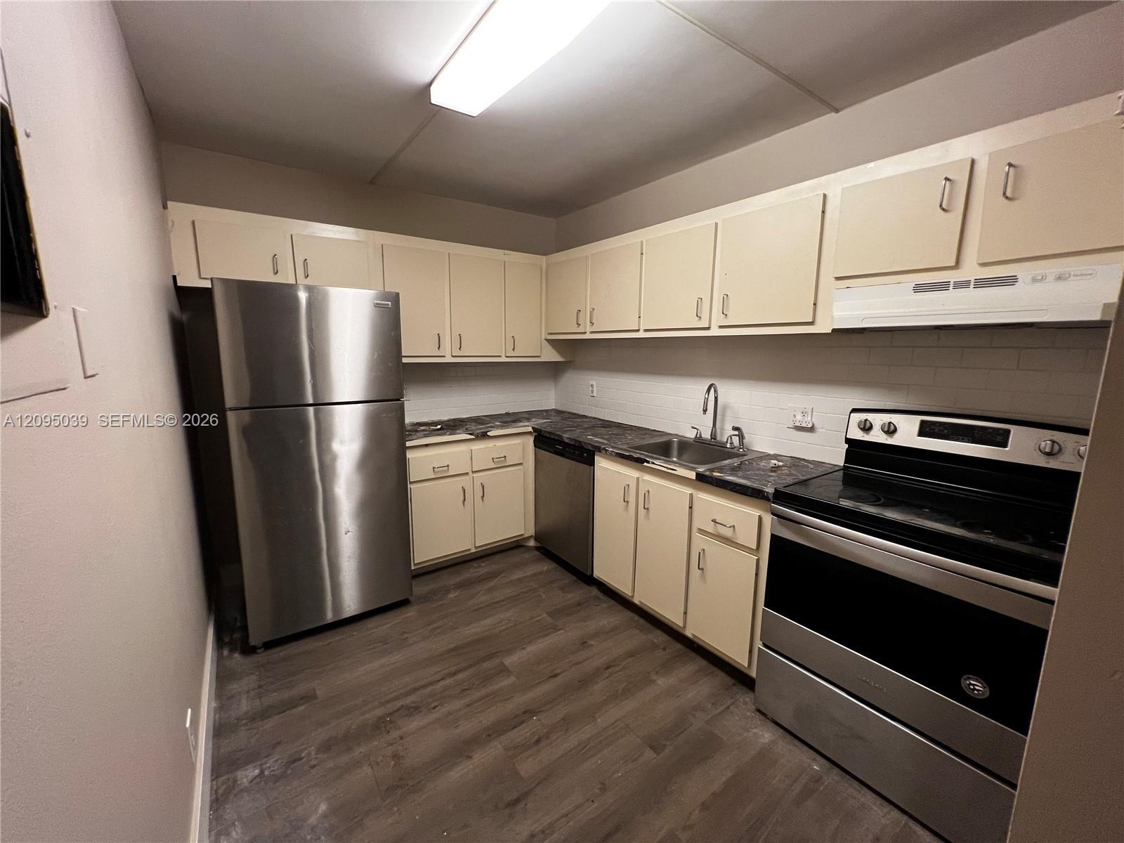 4222 Inverrary Blvd # 4305, Lauderhill FL 33319 photo 2