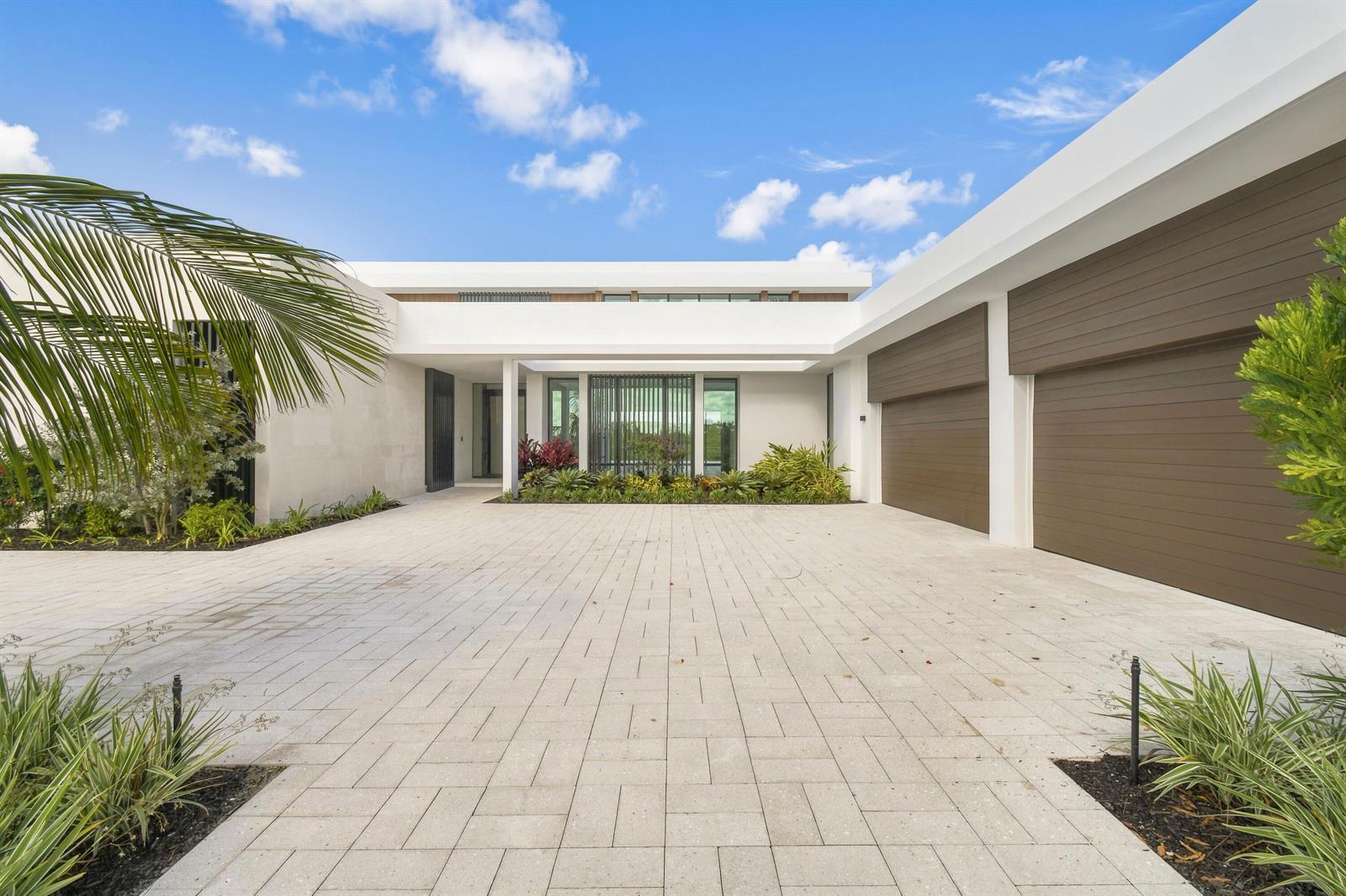 10951 Monte Rosa Drive, Palm Beach Gardens FL 33412 photo 2