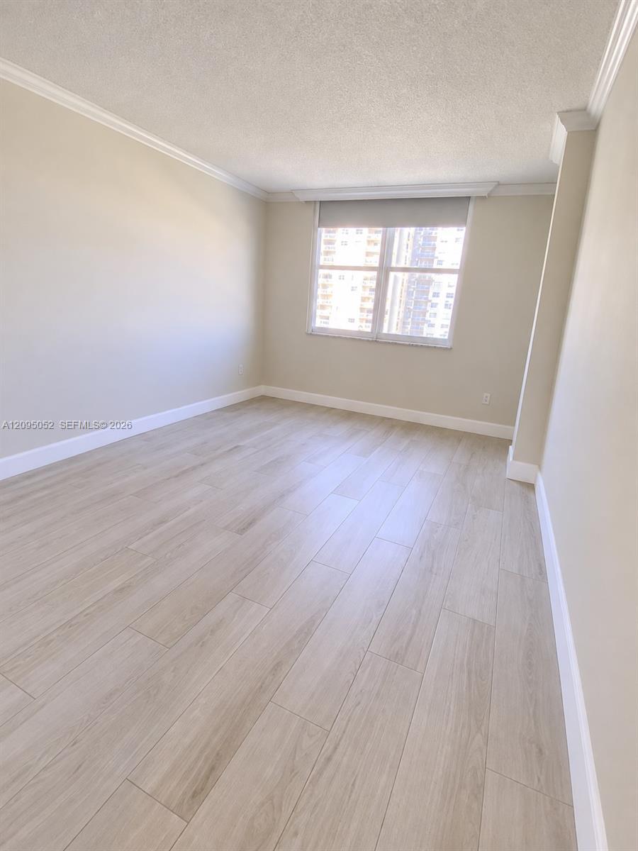 500 W Bayview Dr # 621, Sunny Isles Beach FL 33160 photo 3