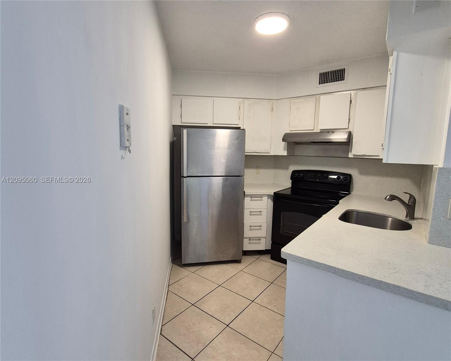 210 Lake Pointe Dr # 210, Oakland Park FL 33309 photo 2