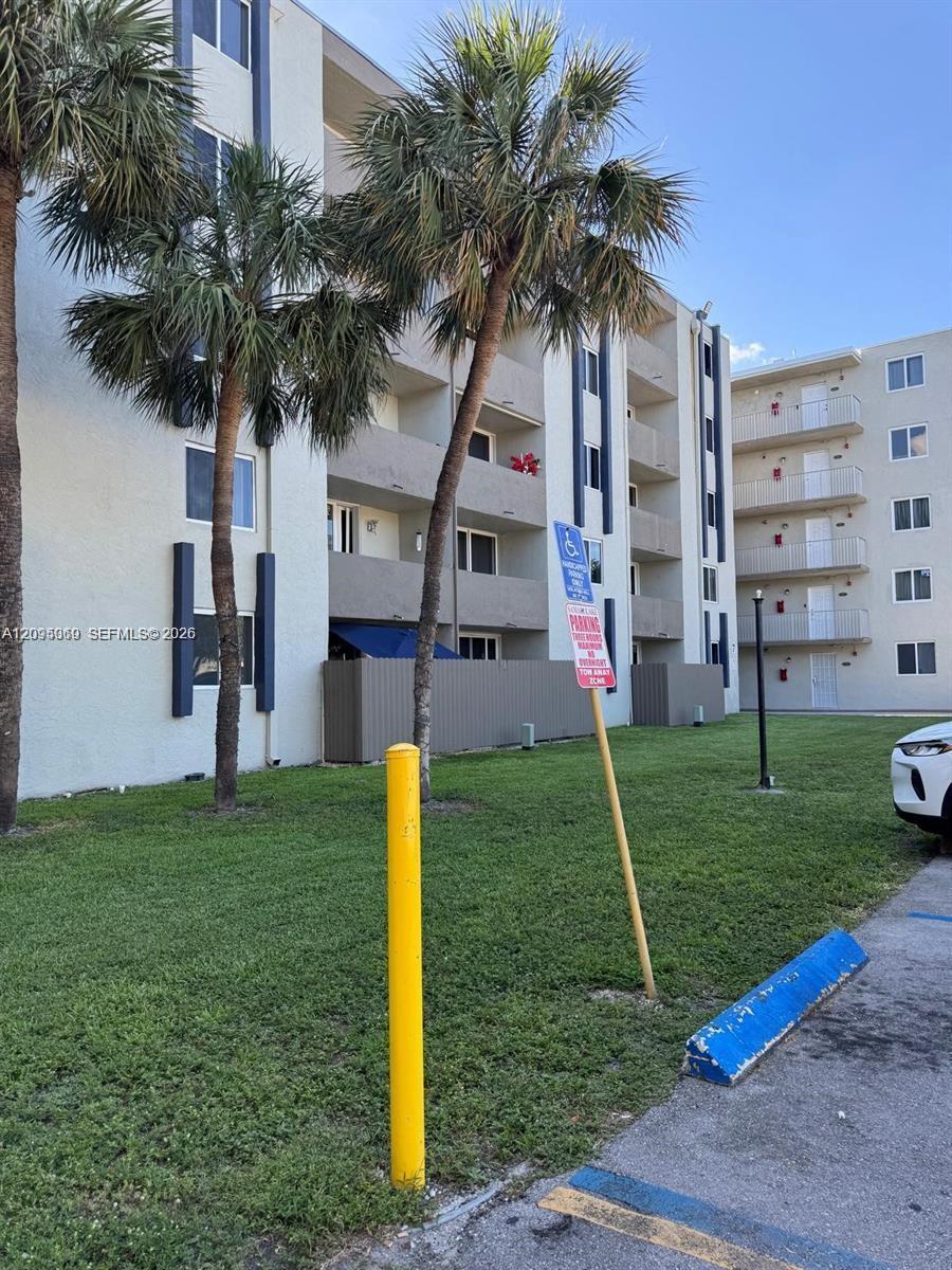 10090 NW 80th Ct # 1361, Hialeah Gardens FL 33016 photo 2