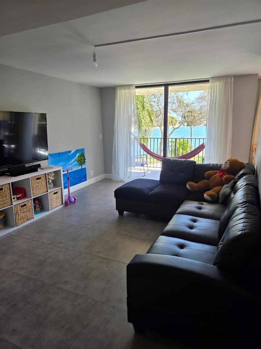 3500 BLUE LAKE Drives # 304, Pompano Beach FL 33064 photo 3