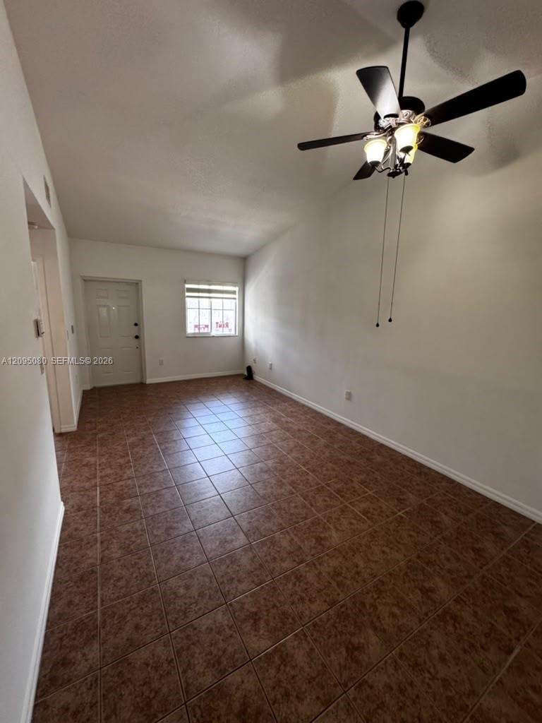Homestead, FL 33035 photo 2