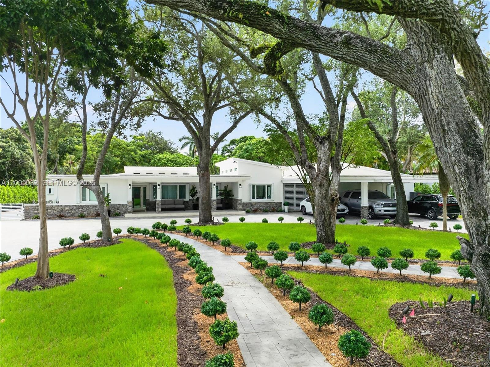 6750 SW 74th St, South Miami FL 33143
