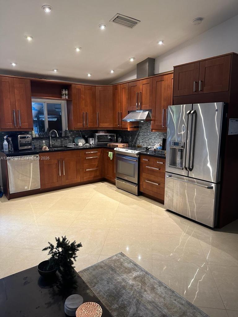 4920 SW 27th Ave # 1, Dania Beach FL 33312