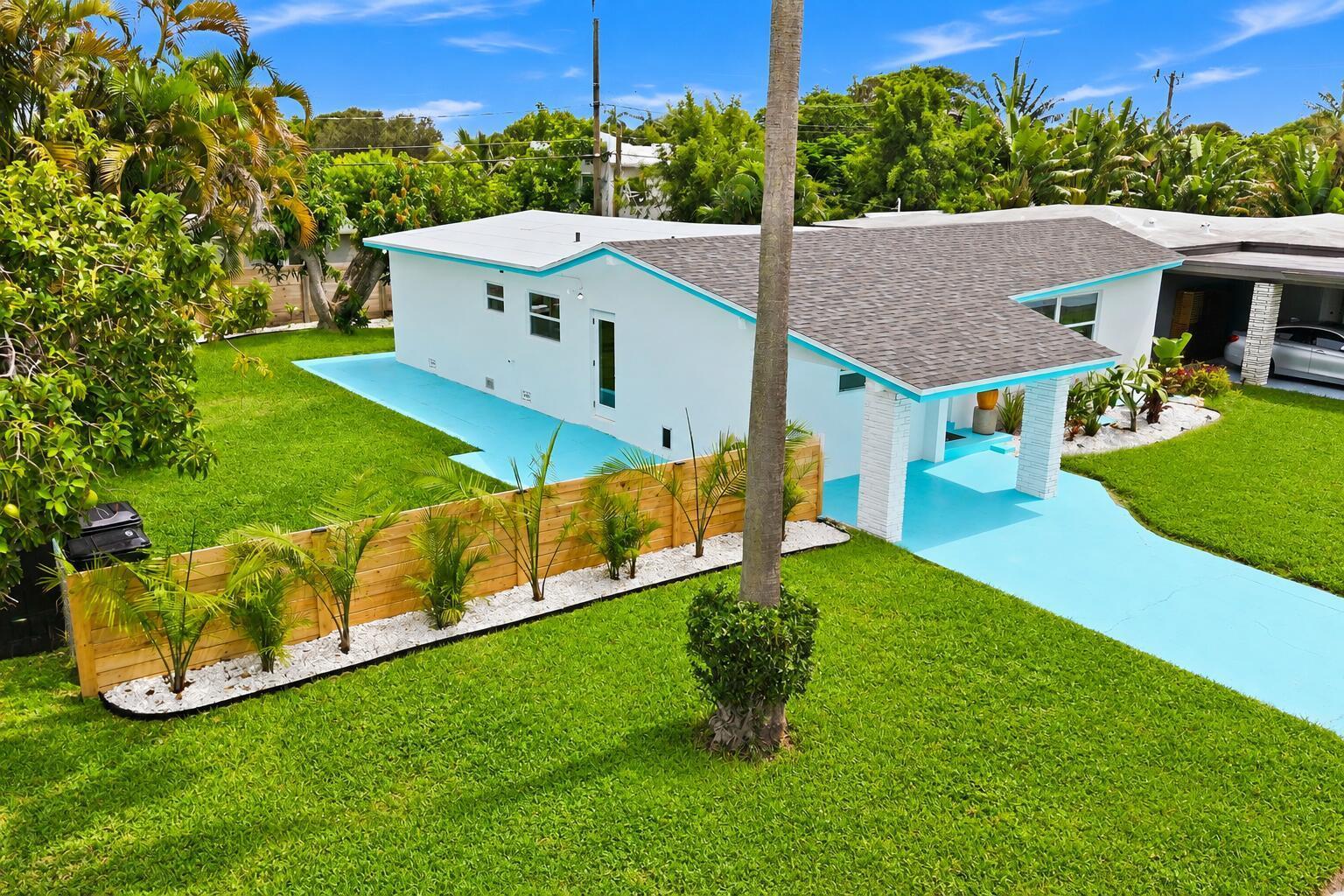1610 N J Terrace, FL 33460 photo 3