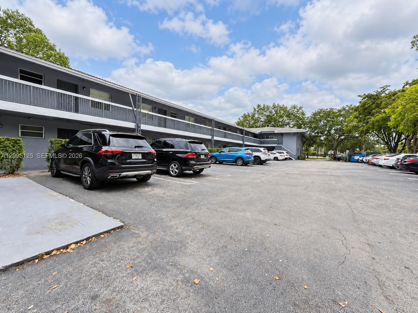 8982 W Sample Rd # 204, Coral Springs FL 33065