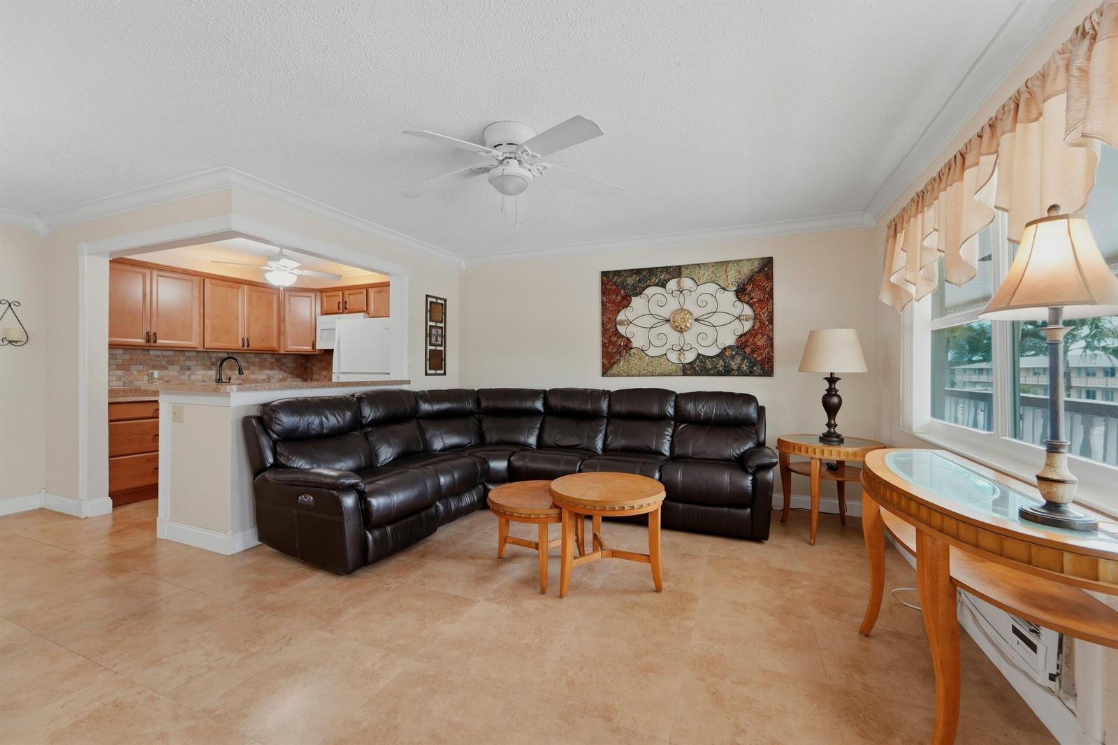 173 KENT J, West Palm Beach FL 33417 photo 4
