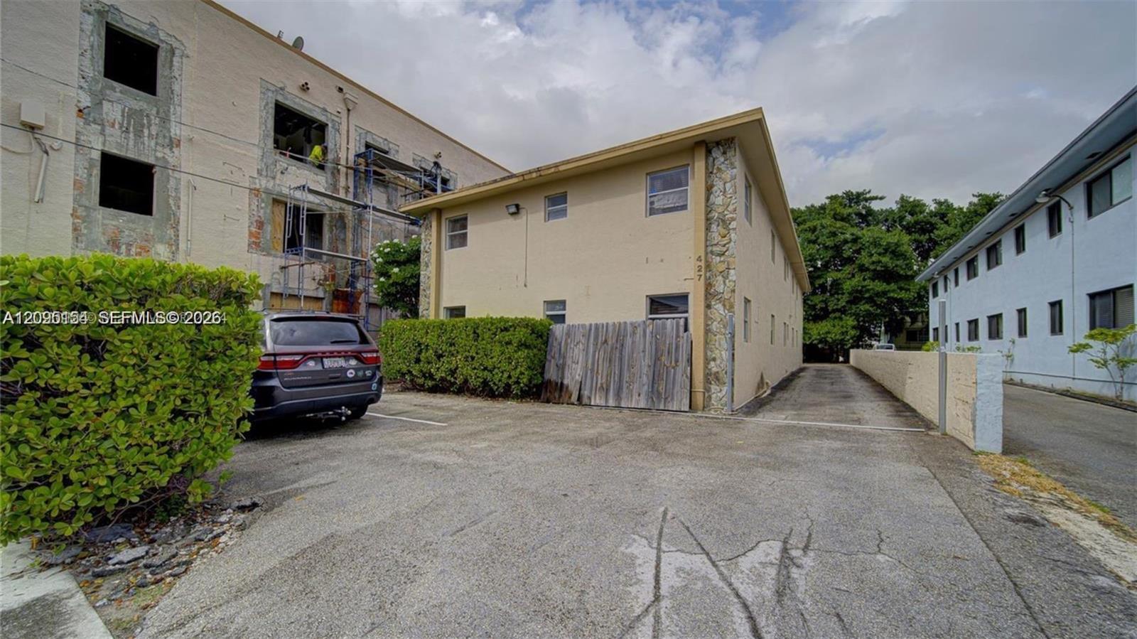 427 SW 6th St # 2, Miami FL 33130 photo 4