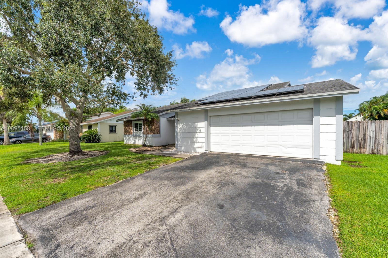 1661 N Goldeneye Ln, Homestead FL 33035 photo 3