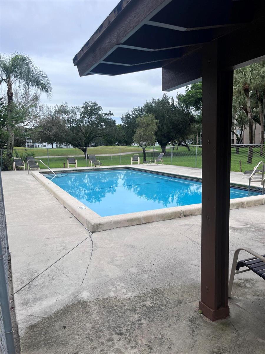 9510 SEAGRAPE Drive # 404, Davie FL 33324 photo 5