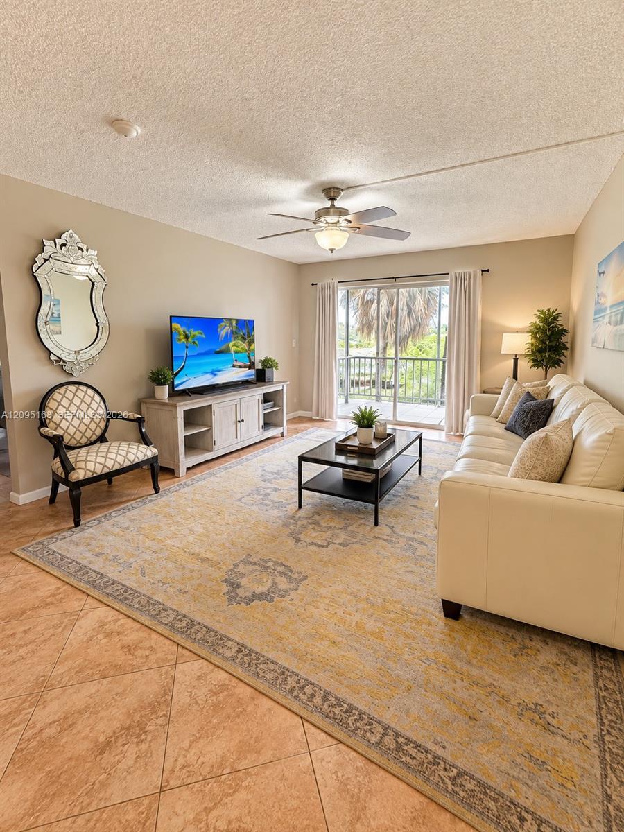 610 Tennis Club Dr # 303, Fort Lauderdale FL 33311 photo 2