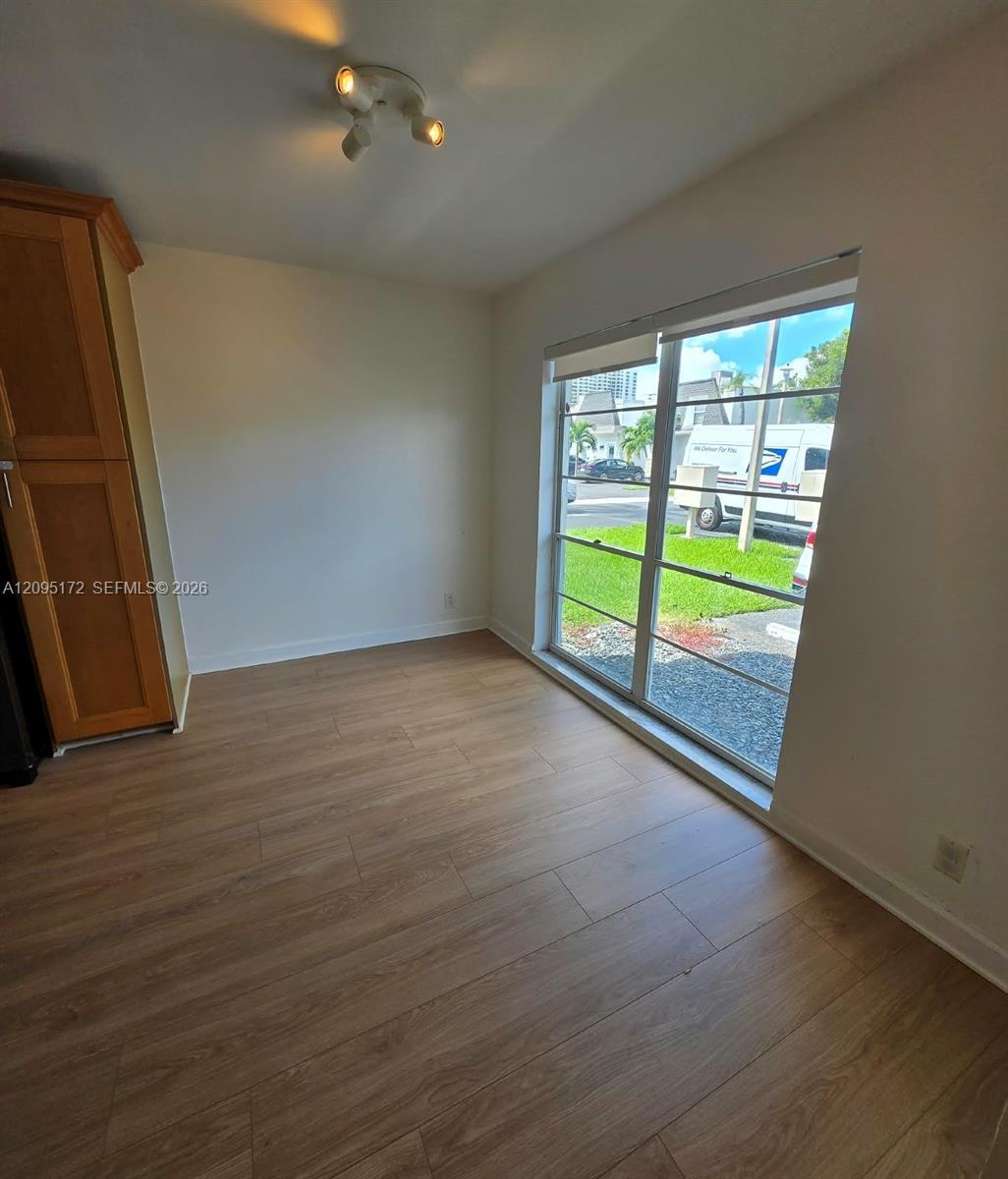 926 NE 27th Ave # 926, Hallandale Beach FL 33009 photo 4