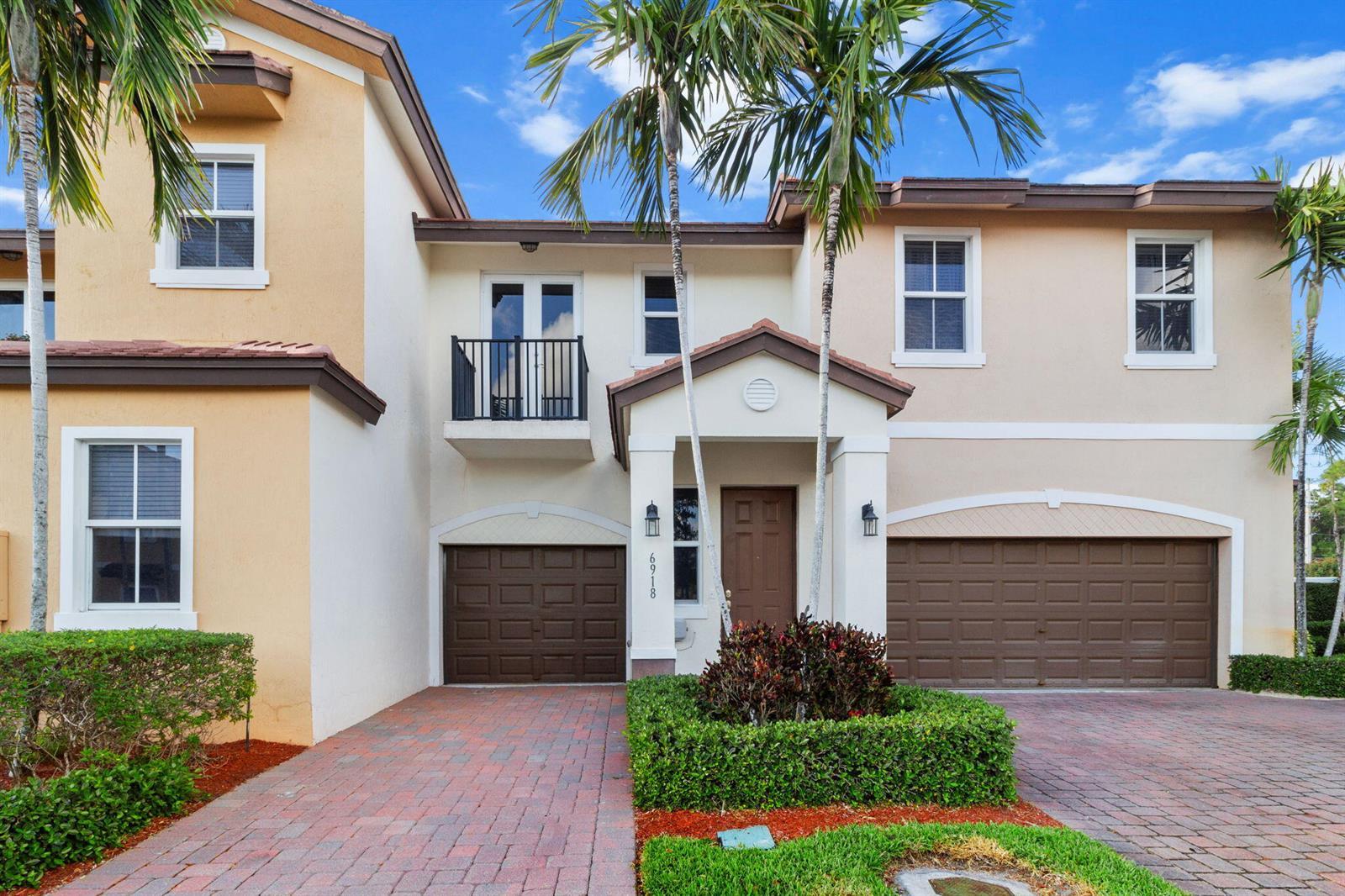 6918 LONG PINE Circle, Coconut Creek FL 33073