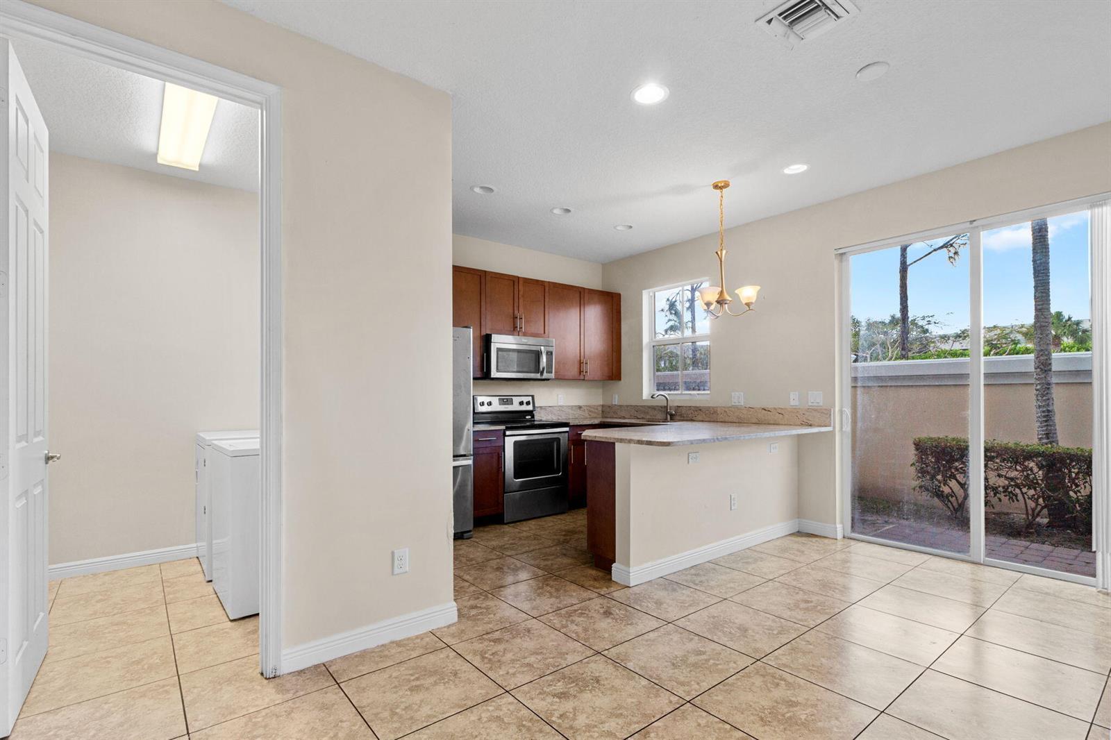 6918 LONG PINE Circle, Coconut Creek FL 33073 photo 5