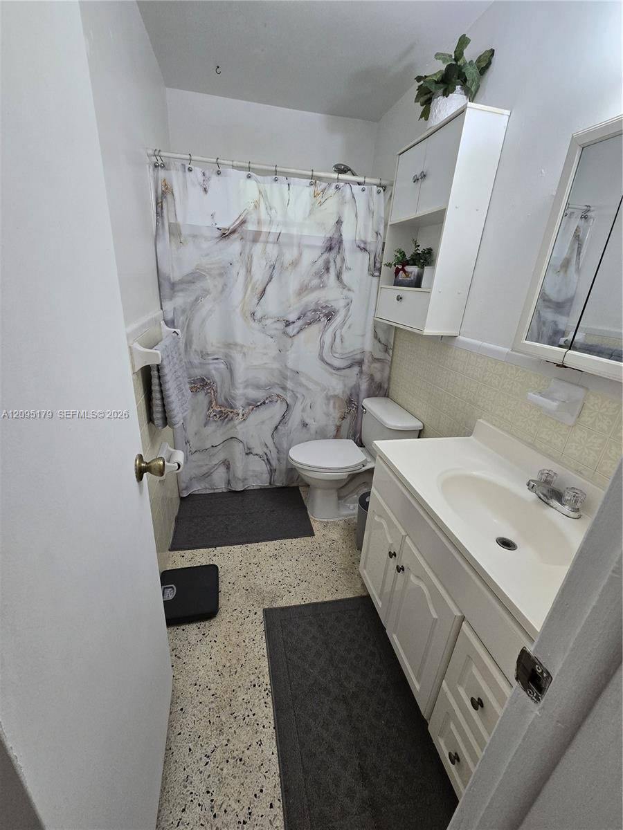 479 E 15th St # 1, Hialeah FL 33010 photo 5