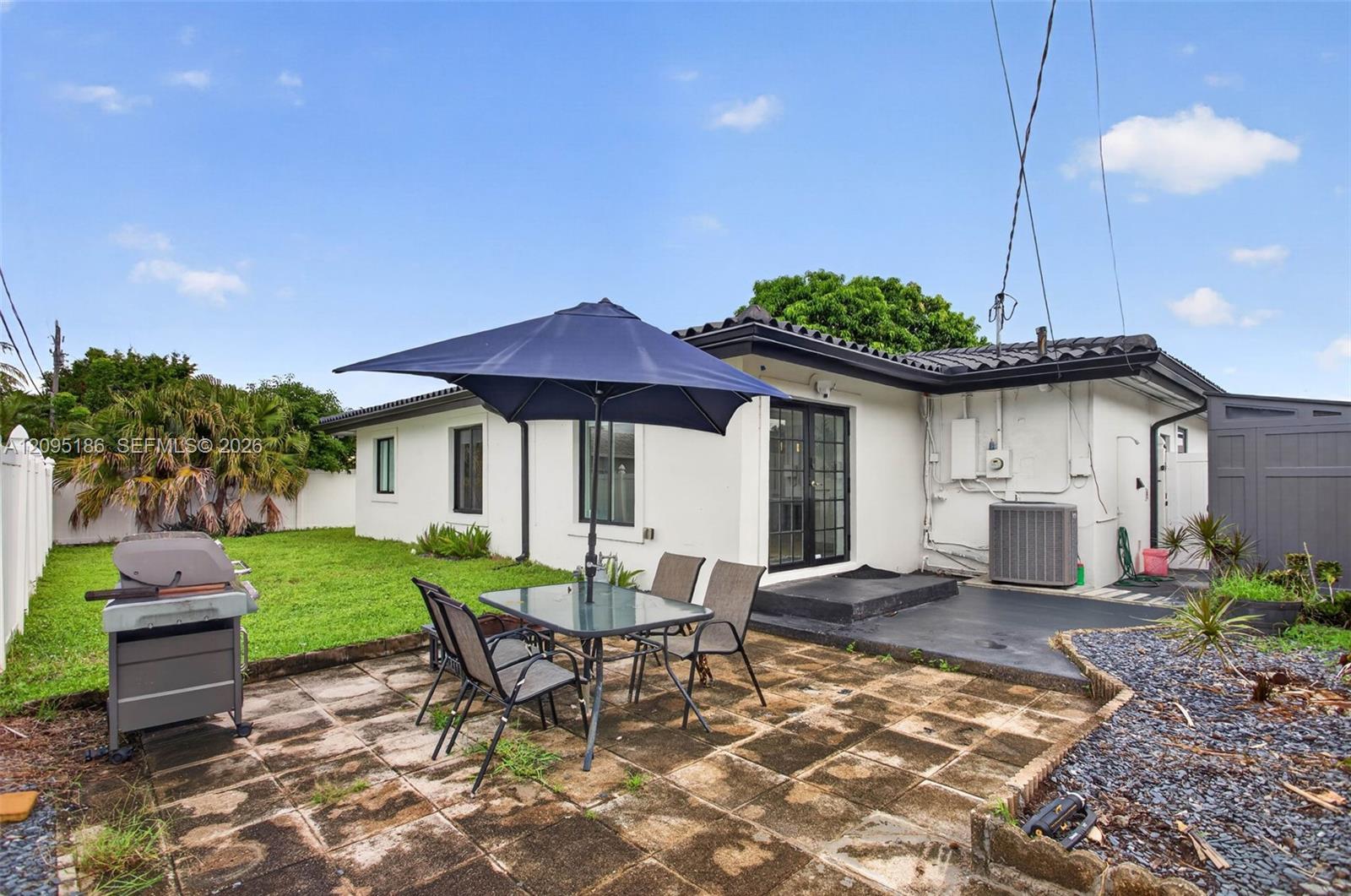 2545 SE 2nd Ct, Pompano Beach FL 33062 photo 4