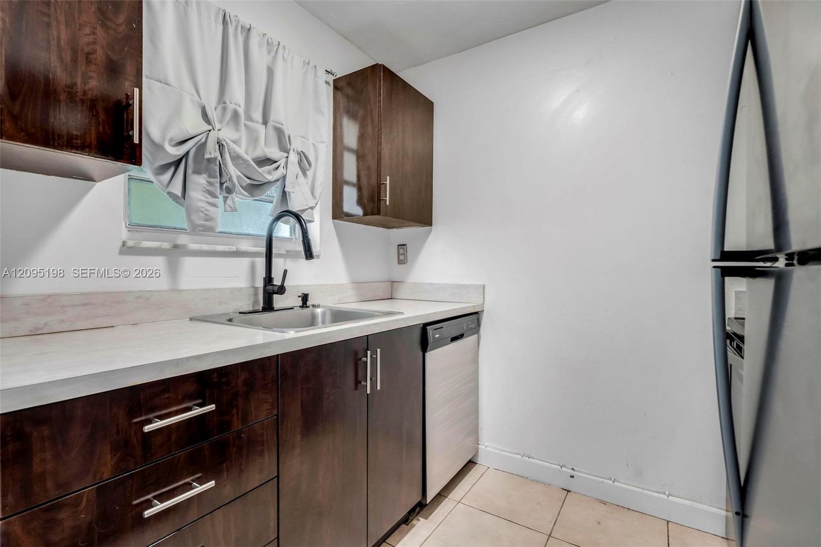 8550 SW 109th Ave # 204, Miami FL 33173 photo 3