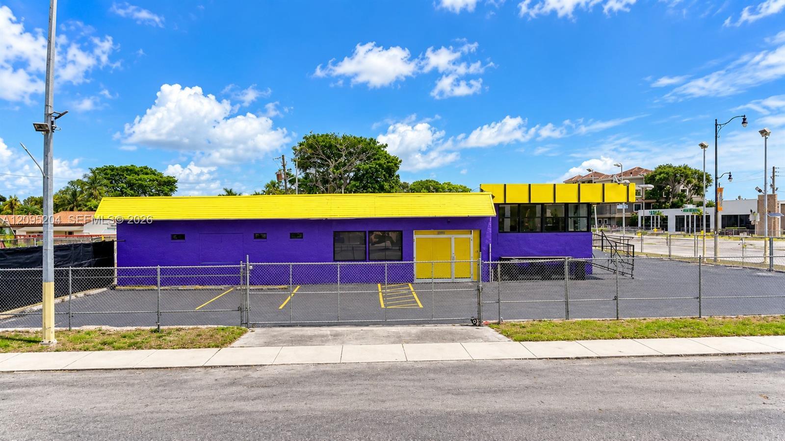 2200 N Federal Hwy, Hollywood FL 33020 photo 2