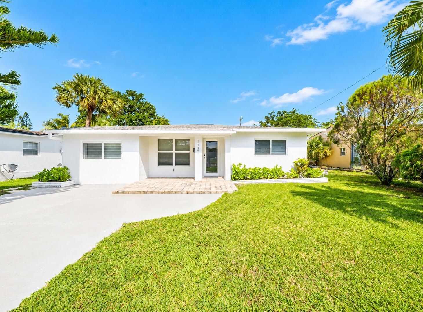 1721 N 16TH Court, Hollywood FL 33020 photo 2