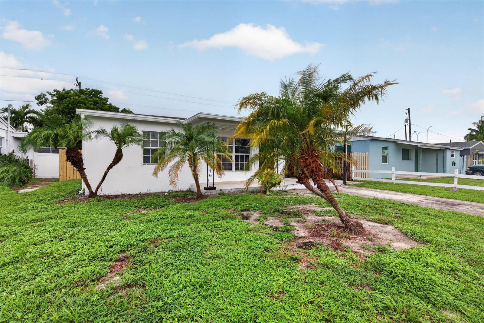 410 NW 52ND Court, Oakland Park FL 33309 photo 4