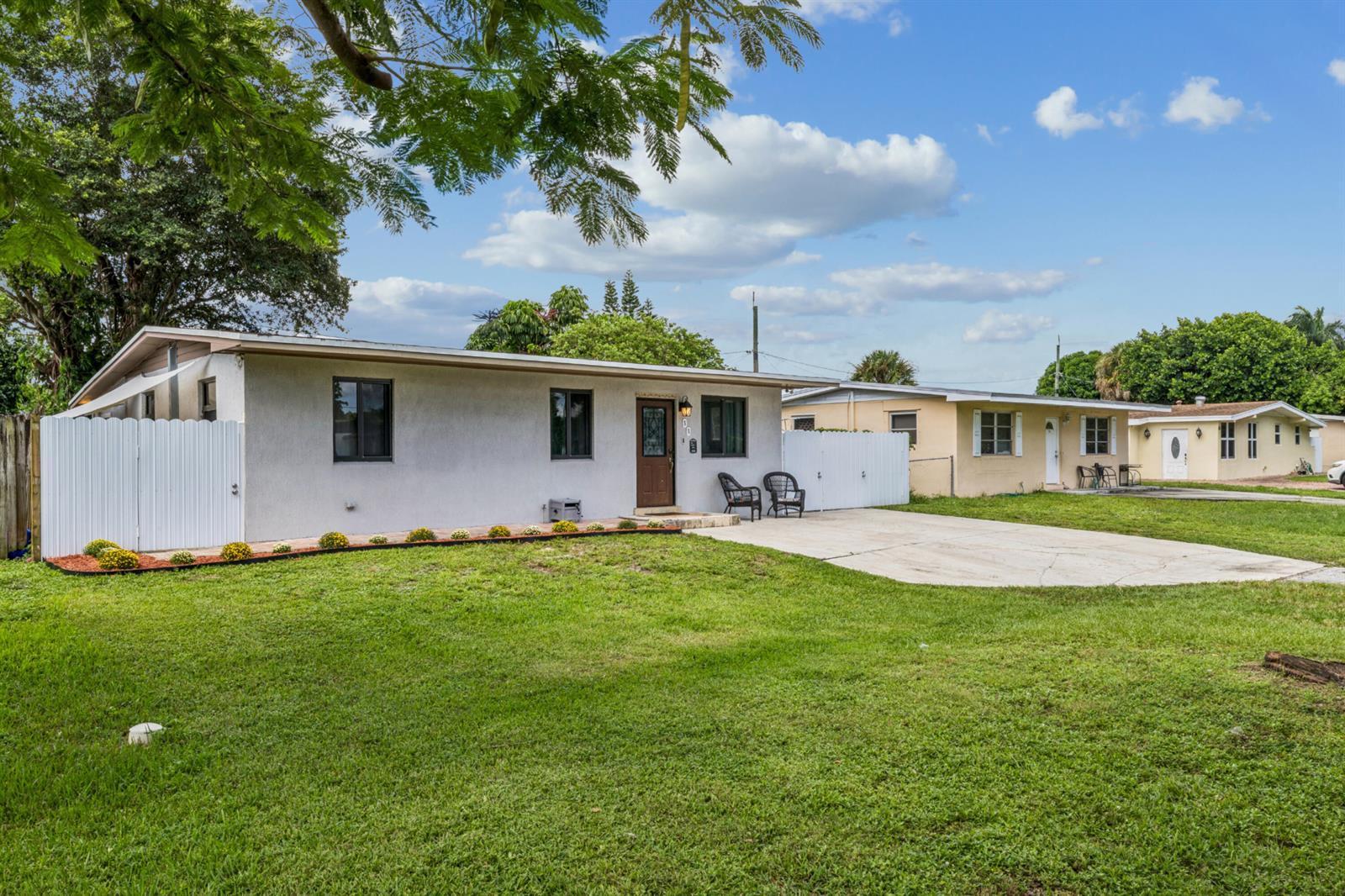 55 Davis Road, Palm Springs FL 33461 photo 4