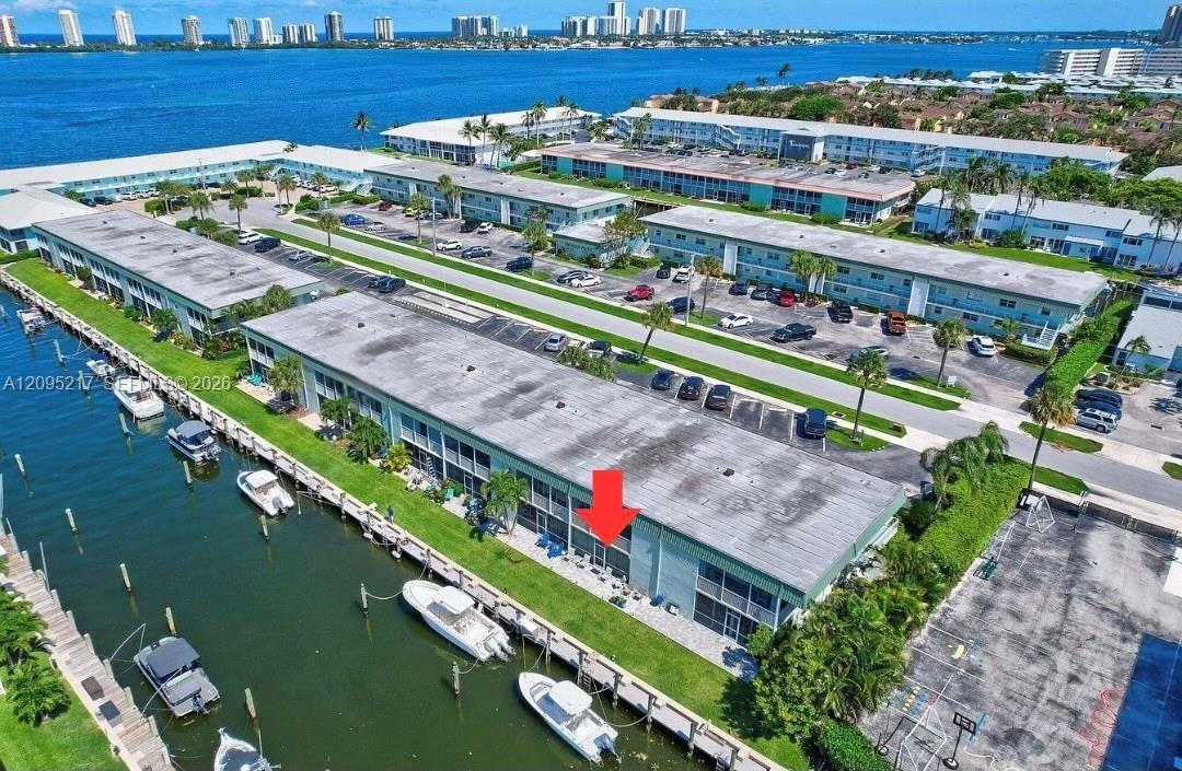 121 Wettaw Ln # 116, North Palm Beach FL 33408
