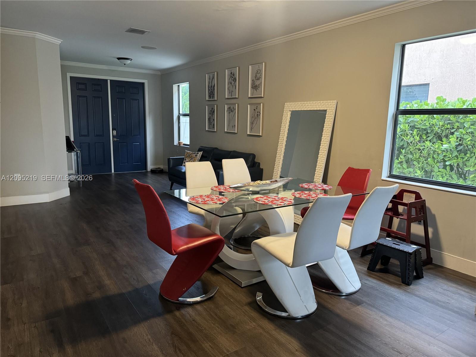 8818 W 33 RD Ave, Hialeah FL 33018 photo 5
