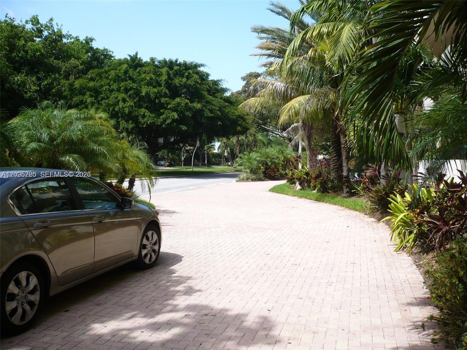 1800 Sans Souci Blvd # 316, North Miami FL 33181 photo 3
