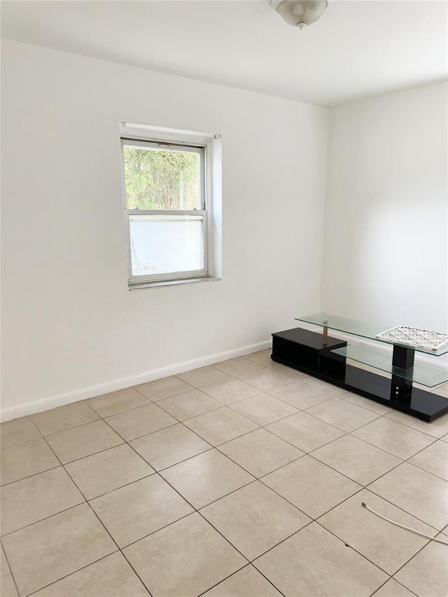 1405 NW 6TH Avenue, Fort Lauderdale FL 33311 photo 4