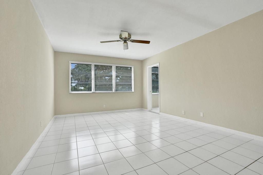 2200 Park Lane Unit 111, Hollywood FL 33021 photo 5