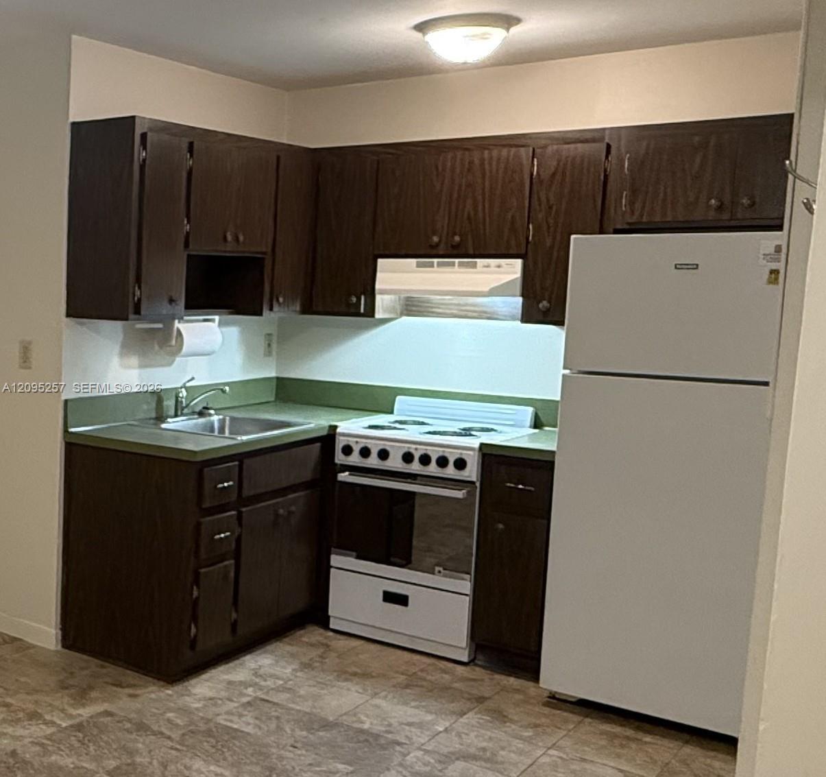 2400 SW 42nd Ave # 6, Fort Lauderdale FL 33317 photo 2