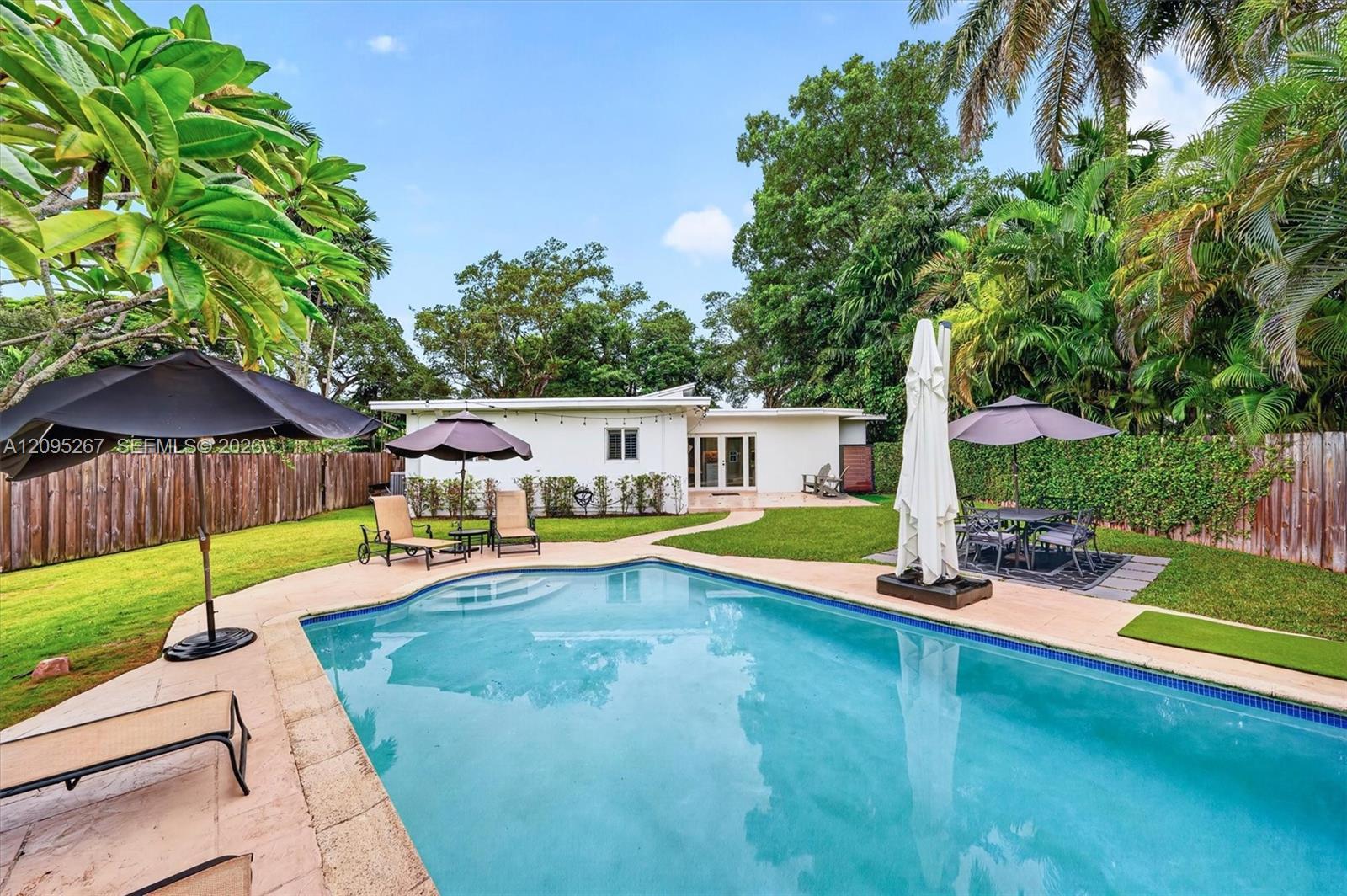 6015 SW 32nd St, Miami FL 33155