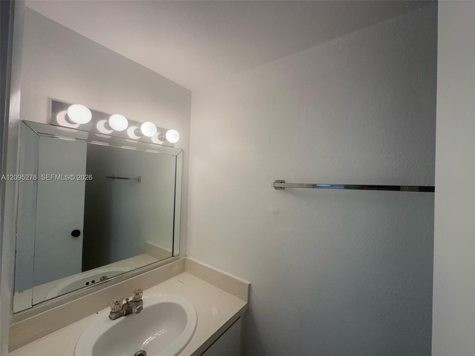 18111 NW 68th Ave # H204, Hialeah FL 33015 photo 3