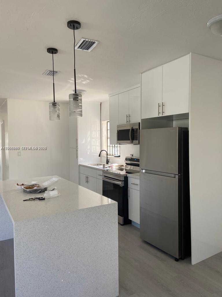 1840 NE 174th St # 1, North Miami Beach FL 33162 photo 5
