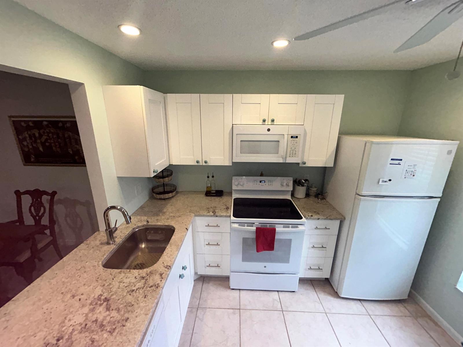 878 Worcester Lane, Lake Worth FL 33467 photo 4