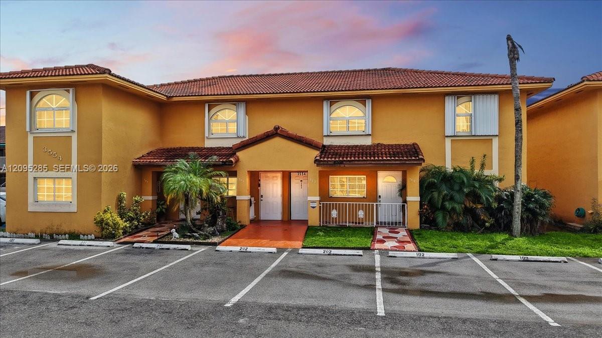 3554 W 80th St # 202, Hialeah FL 33018 photo 2