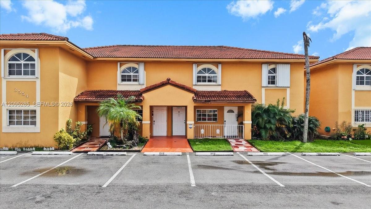 3554 W 80th St # 202, Hialeah FL 33018 photo 3