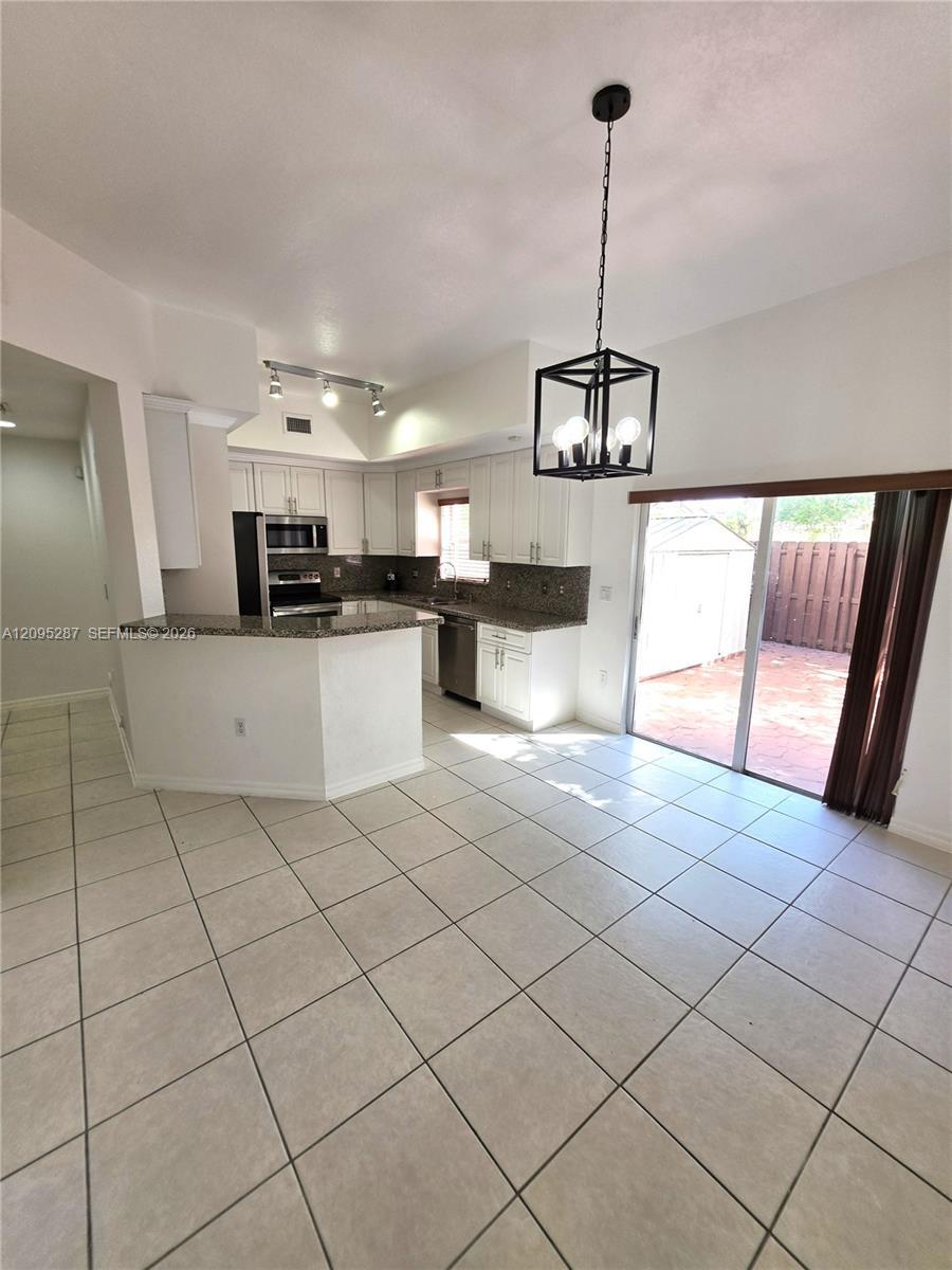 22231 SW 88th Path, Cutler Bay FL 33190 photo 4