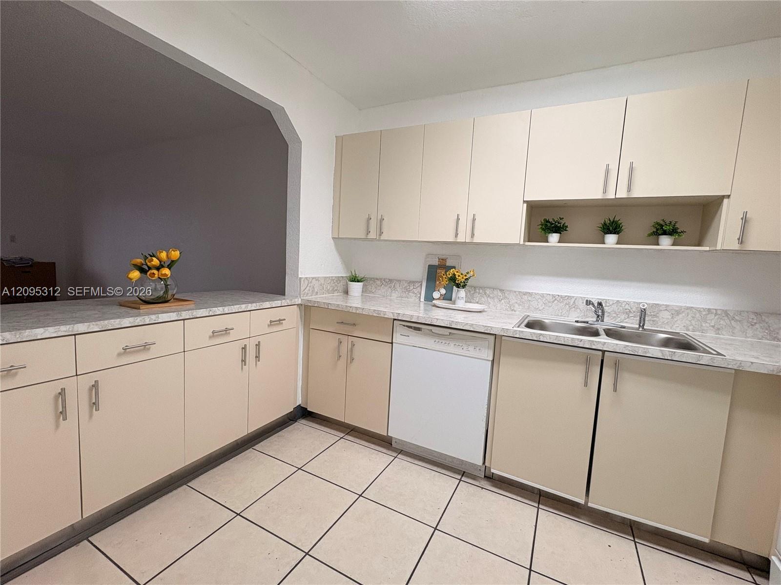 6130 W 19th Ave # 309, Hialeah FL 33012 photo 2